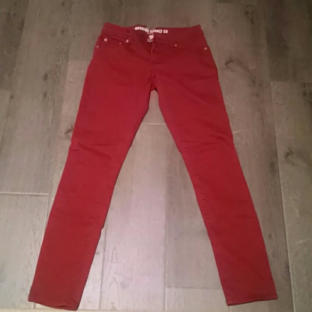 Wine red skinny jeans